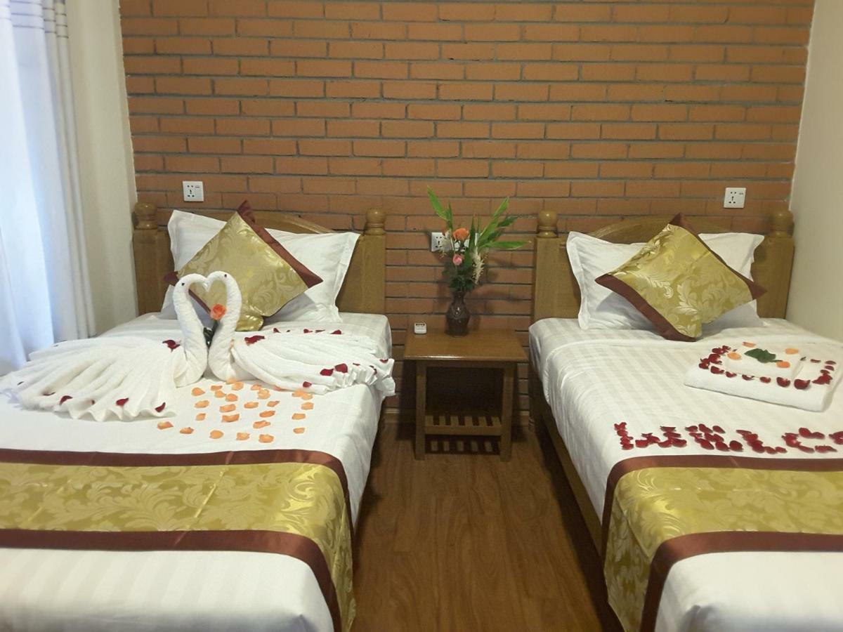 A Little Bit Of Bagan Hotel Buitenkant foto