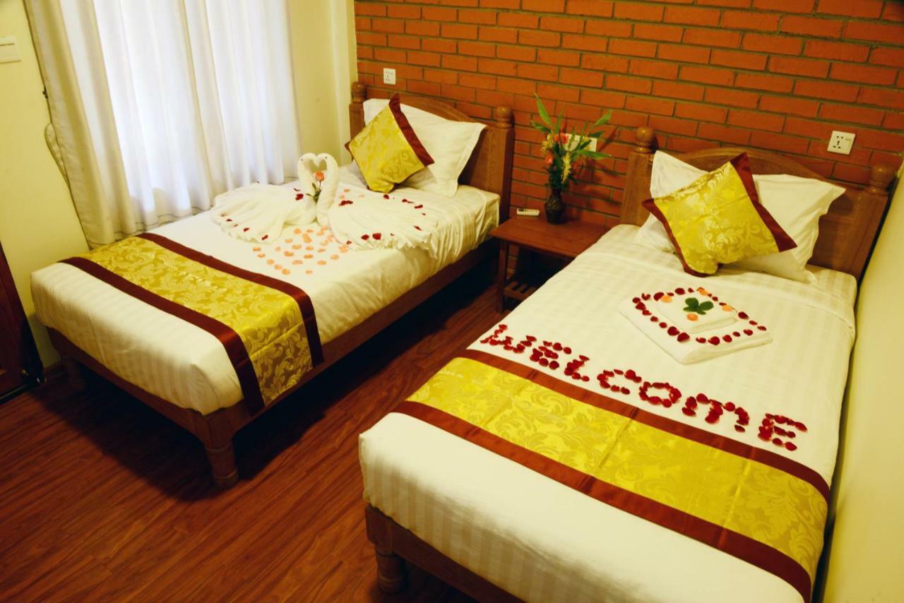 A Little Bit Of Bagan Hotel Buitenkant foto