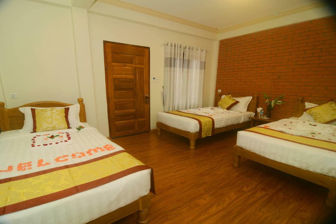 A Little Bit Of Bagan Hotel Buitenkant foto