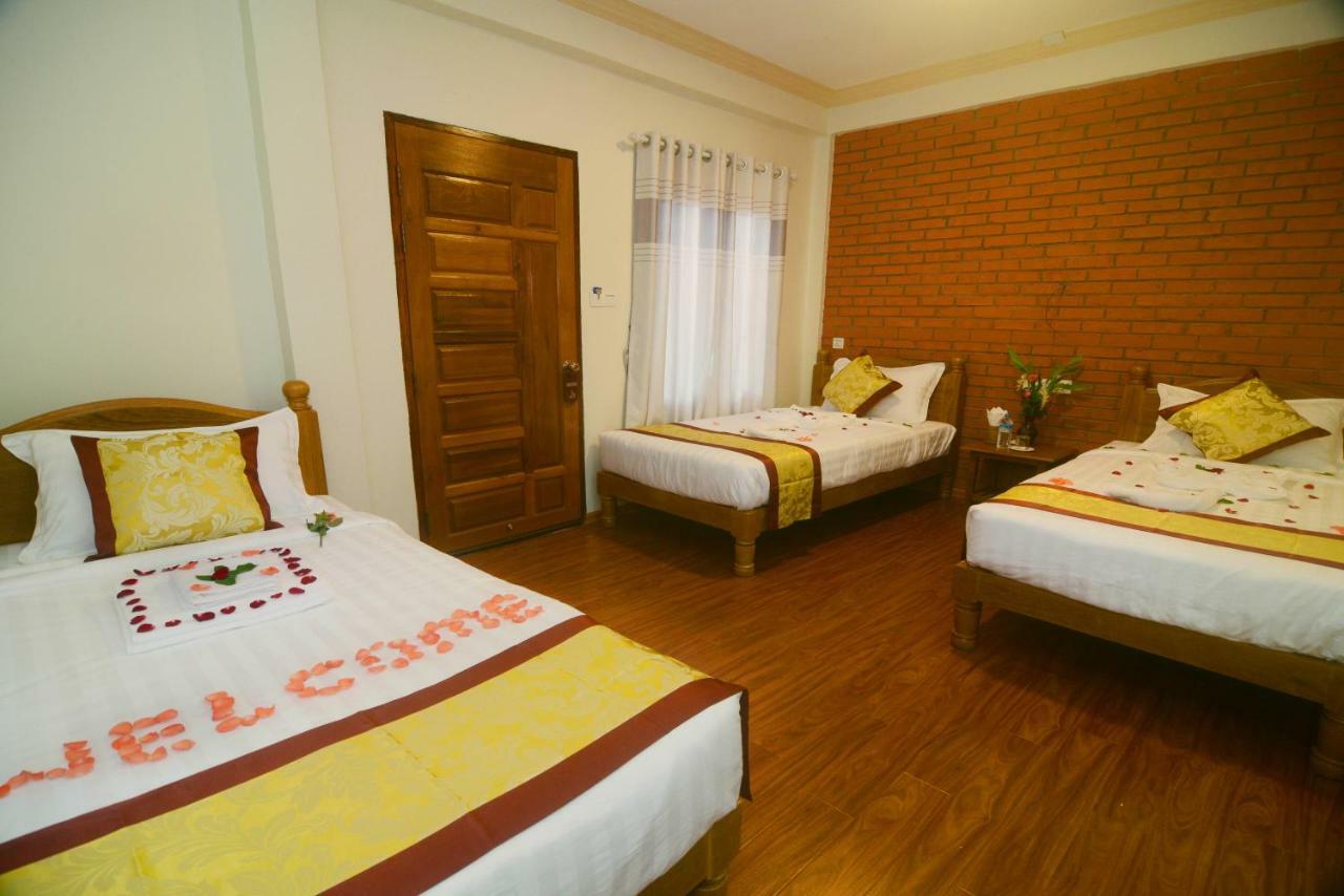 A Little Bit Of Bagan Hotel Buitenkant foto